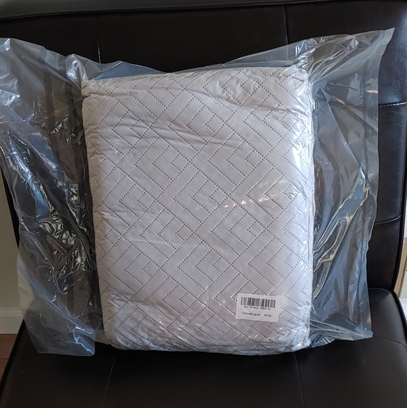 Slashop Quilt-Pet Hair Resistant for Dogs/Cats - Picture 3 of 4